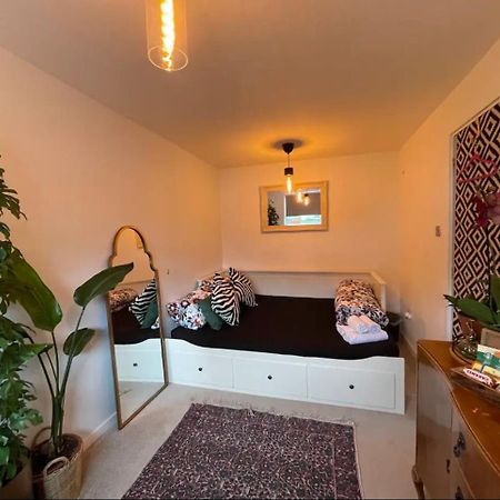 Private Room With Separate Shower And Free Parking Édimbourg Extérieur photo